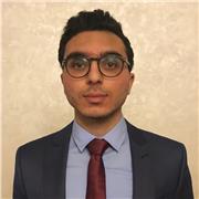 Etudiant ingénieur donnant des cours de mathématiques niveau collège/lycée